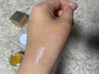 아이앤립 / EYENLIP 아이앤립 24K 골드 N 펩타이드 앰플 크림 — 4.5점을 준 리뷰어가 2021년 4월 올린 사용 사진