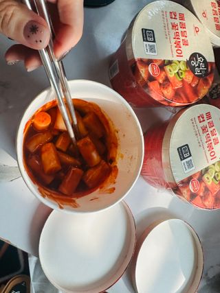 나우  [요리궁리] 매콤달콤 꽃떡볶이 6개입 세트 — 4점을 준 리뷰어가 2025년 1월 올린 사용 사진