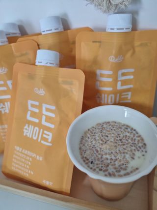 [덜다] 든든 식물성 단백질 쉐이크 40g X 7입 (곡물/딸기) — 5점을 준 리뷰어가 2023년 7월 올린 사용 사진