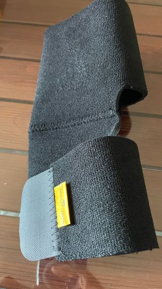 3M 후투로 의료용 스트랩형 얇은 헬스 팔꿈치보호대 — 5점을 준 리뷰어가 2024년 3월 올린 사용 사진