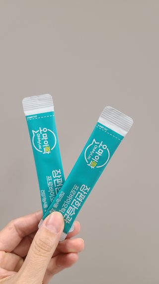 [유산균] 오마이락 장편한습관 프로바이오틱스 30P — 5점을 준 리뷰어가 2022년 11월 올린 사용 사진