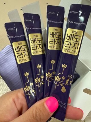 광동생활건강 나우 [광동] 배도라지 쌍화스틱 10mL x 100포 — 5점을 준 리뷰어가 2023년 11월 올린 사용 사진