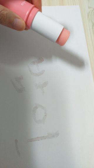 스킨큐어 산다화 카멜리아 안티 링클 멀티밤 — 5점을 준 리뷰어가 2022년 11월 올린 사용 사진