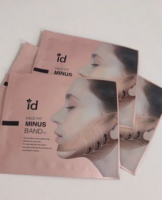 아이디플라코스메틱 아이디 페이스핏 마이너스 밴드 v2 — 5점을 준 리뷰어가 2021년 6월 올린 사용 사진