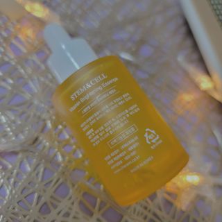 체르엠 스템앤셀 비타민 브라이트닝 에센스 30ml 1개 — 5점을 준 리뷰어가 2021년 11월 올린 사용 사진