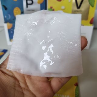 [후르디아] 골라쓰는 비건마스크팩 2종 -백년초 / 망고 — 5점을 준 리뷰어가 2021년 12월 올린 사용 사진