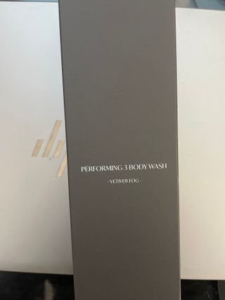 르핸스 퍼포밍 3 바디워시 비반트포렛/베티버포그 — 5점을 준 리뷰어가 2022년 12월 올린 사용 사진