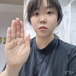나우 0[리브엠] 화해 1등 클렌징 파우더! 모공&피지 말끔순삭 — 4점을 준 리뷰어가 2025년 2월 올린 사용 사진