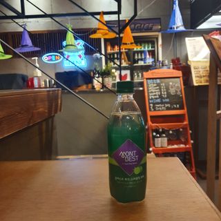 몽베스트 Montbest with Sparkling water Lime20병 — 5점을 준 리뷰어가 2021년 10월 올린 사용 사진