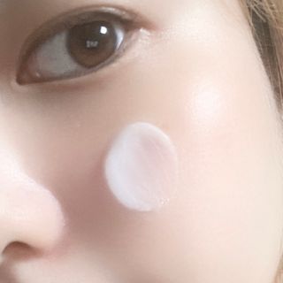 아이앤립 / EYENLIP 아이앤립 연어오일 리바이탈라이징 토너+앰플+크림 3종 세트 — 5점을 준 리뷰어가 2021년 8월 올린 사용 사진