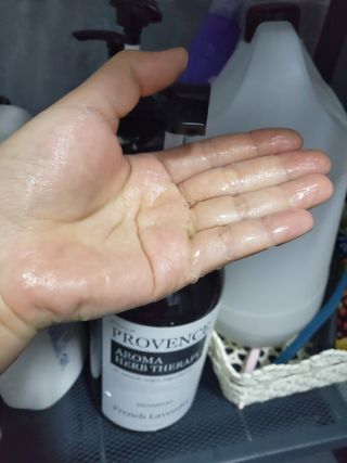 프로방스 프렌치 라벤더 샴푸 1,000ml — 5점을 준 리뷰어가 2021년 5월 올린 사용 사진