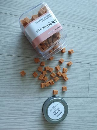 페페로니 진짜 오메가3 연어+소고기 180g+180g — 4점을 준 리뷰어가 2021년 7월 올린 사용 사진