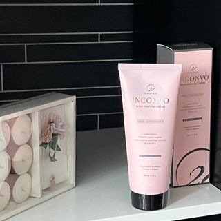 오투에니원 인컨보 바디 퍼퓸 크림 200ml — 5점을 준 리뷰어가 2022년 12월 올린 사용 사진