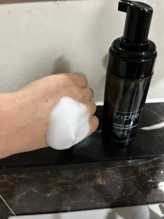 비프리코스메틱 허니 스킨 클렌징폼 150ml — 4점을 준 리뷰어가 2023년 2월 올린 사용 사진