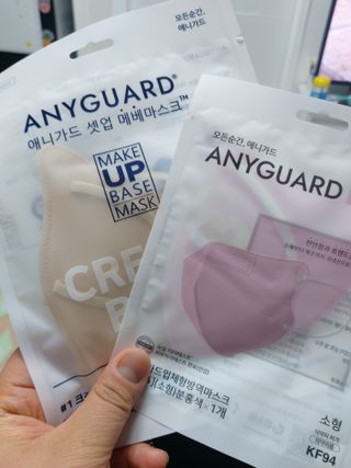 애니가드 셋업메베마스크 (대형 4컬러 + 중형 4컬러) — 5점을 준 리뷰어가 2022년 4월 올린 사용 사진