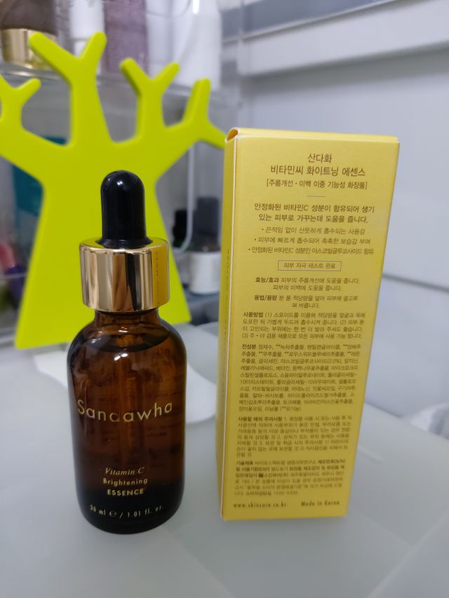 산다화 비타민c 화이트닝 에센스 30ml 리뷰 사진