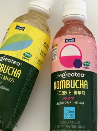 더그레잇티 콤부차 [매일유업] 더그레잇티 44kcal 콤부차 300ml *12개입 (오리지널 6개+베리리치 6개) — 2.5점을 준 리뷰어가 2023년 8월 올린 사용 사진