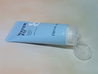 나우_ [리브엠]피부 속부터 겹겹이, 촘촘하게! 워터핏8중 수분착붙 크림 — 5점을 준 리뷰어가 2025년 1월 올린 사용 사진