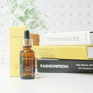 스킨큐어 산다화 비타민c 화이트닝 에센스 30ml — 5점을 준 리뷰어가 2021년 8월 올린 사용 사진