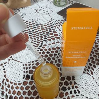 체르엠 스템앤셀 비타민 브라이트닝 에센스 30ml 1개 — 4점을 준 리뷰어가 2022년 4월 올린 사용 사진