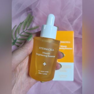 체르엠 스템앤셀 비타민 브라이트닝 에센스 30ml 1개 — 5점을 준 리뷰어가 2021년 10월 올린 사용 사진