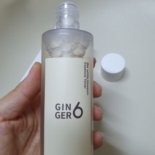 GINGER6 라이크 화이트 블라썸 에센스 토너 — 5점을 준 리뷰어가 2021년 11월 올린 사용 사진