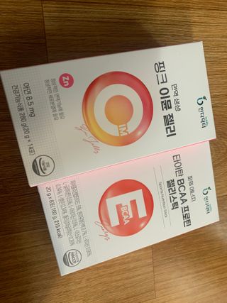 인디닥터 면역 생생 핑크 이뮨 젤리 + 타이탄 BCAA 프로틴 젤리스틱 — 4.5점을 준 리뷰어가 2022년 5월 올린 사용 사진