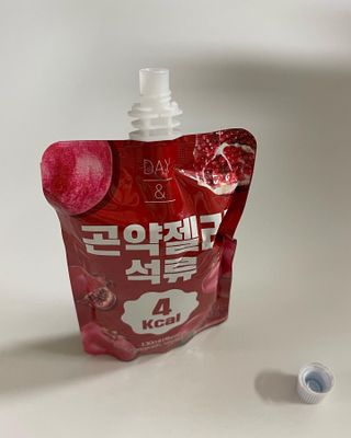참앤들황토농원 10가지 맛, 입맛대로 스페셜하게~ 가볍게 한 포 땡! 곤약젤리 스페셜 패키지 130ml x 30포 — 5점을 준 리뷰어가 2022년 12월 올린 사용 사진