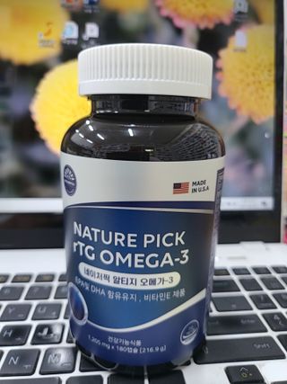 서울약사신협 네이처픽_알티지오메가3_1,205mg x 180캡슐 — 5점을 준 리뷰어가 2021년 9월 올린 사용 사진