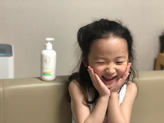 mom e 맘이 내추럴 베이비 케어 샴푸앤바스+로션 — 5점을 준 리뷰어가 2021년 1월 올린 사용 사진