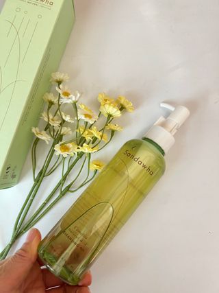 스킨큐어 산다화 순한 클렌징 동백 오일 200ml — 5점을 준 리뷰어가 2023년 2월 올린 사용 사진