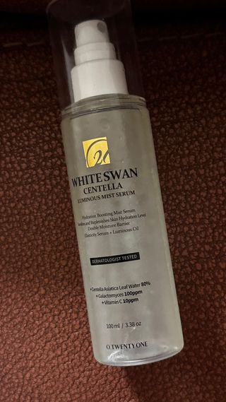 오투에니원 화이트스완 센텔라 루미너스 미스트 세럼 100ml — 5점을 준 리뷰어가 2023년 2월 올린 사용 사진