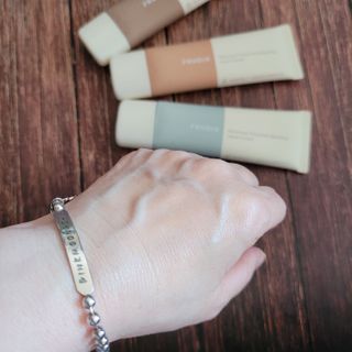 [후르디아] 끈적임 없는 착한성분 비건  핸드크림 3종 — 5점을 준 리뷰어가 2021년 2월 올린 사용 사진