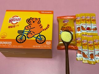 광동제약 [광동] 비타500데일리스틱 70포X2개 + 뚱랑이엽서 + 쇼핑백 증정 — 5점을 준 리뷰어가 2022년 10월 올린 사용 사진