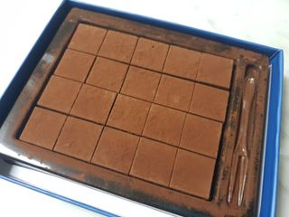 연말/새해선물 요즘 트렌드 오트밀크 생초콜릿 호불호 없는 카카올라 Bast 밀크생초콜릿 — 5점을 준 리뷰어가 2021년 10월 올린 사용 사진