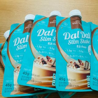 달달슬림쉐이크 구매평★달달슬림 맛있는 단백질 쉐이크 파우치 다이어트 식사대용 프로틴 파우더 보충제 — 5점을 준 리뷰어가 2025년 7월 올린 사용 사진