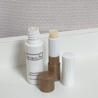 더사가오브수 [사가수] 효혜윤 보태니컬 에너지 에센스인로션 20ml /아이포올 스틱 3g — 5점을 준 리뷰어가 2023년 3월 올린 사용 사진