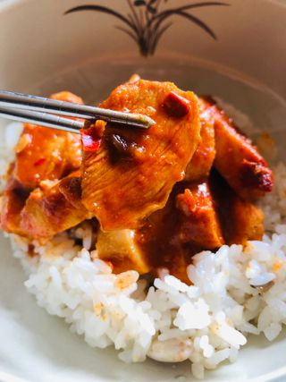 굽네몰 [굽네] 소스가 맛있는 닭가슴살 슬라이스 4종 — 5점을 준 리뷰어가 2021년 4월 올린 사용 사진