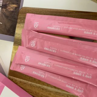주식회사 얼굴반쪽 [얼굴반쪽 가르시니아 2,800mg] x 14포 1주 젤리 다이어트 보조제 체지방감소 — 5점을 준 리뷰어가 2021년 10월 올린 사용 사진