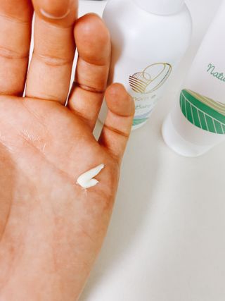 mom e 맘이 내추럴 베이비 케어 크림+바디오일 — 5점을 준 리뷰어가 2021년 1월 올린 사용 사진
