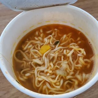 NISSIN 닛신 컵누들  4종 - 씨푸드오리지날, 씨푸드 스파이시, 씨푸드 커리, 씨푸드 XO소스 — 4.5점을 준 리뷰어가 2021년 12월 올린 사용 사진