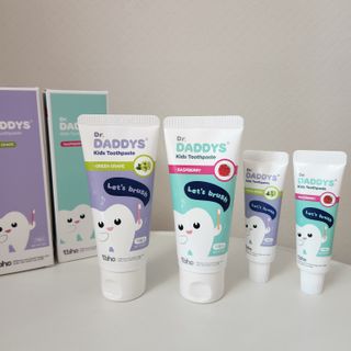 닥터데디스 안심저불소 키즈치약 (라즈베리, 청포도향 중 택 1) 60g +  여행용 미니 치약 15g — 5점을 준 리뷰어가 2022년 8월 올린 사용 사진