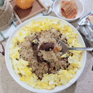 한성기업 무볼레 왕건더기 볶음밥 갈릭스테이크 — 5점을 준 리뷰어가 2021년 10월 올린 사용 사진