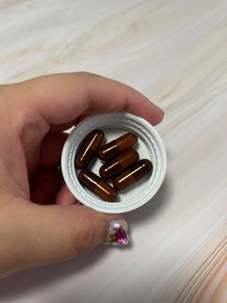 프리마인 홍삼의 강력한 에너지, 이제는 흡수율을 높인 최첨단 캡슐로 간편하게 초고속 충전하세요. — 5점을 준 리뷰어가 2022년 8월 올린 사용 사진