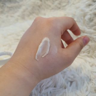 AYU25[아유트웬티파이브]다마스크로즈워터 베이스 천연 수분 촉촉 크림 — 5점을 준 리뷰어가 2021년 3월 올린 사용 사진
