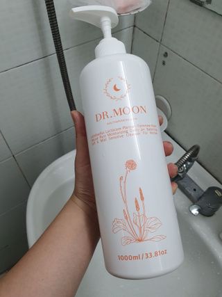 프리[닥터문] 유산균 락토케어 질경초 여성청결제 1000ml (젤타입) — 5점을 준 리뷰어가 2022년 7월 올린 사용 사진