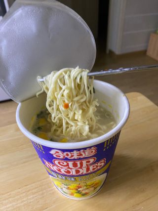 NISSIN 닛신 컵누들  4종 - 씨푸드오리지날, 씨푸드 스파이시, 씨푸드 커리, 씨푸드 XO소스 — 4점을 준 리뷰어가 2022년 12월 올린 사용 사진