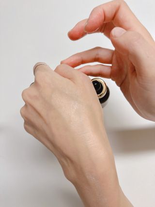 스킨큐어 산다화 비타민c 화이트닝 에센스 30ml — 5점을 준 리뷰어가 2023년 7월 올린 사용 사진