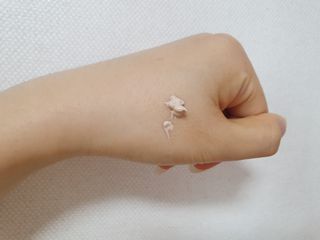 아이앤립 / EYENLIP 아이앤립 루센트 비비크림 2 Color — 4점을 준 리뷰어가 2021년 6월 올린 사용 사진