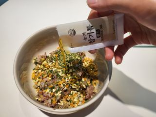 해풀잎 누구나 김밥*2ea [(혼합야채 35g *2ea,  김밥김 (10g, 2ea),  양념간장 (6g, 10ea), 참기름(5g, 4ea)] — 5점을 준 리뷰어가 2022년 6월 올린 사용 사진